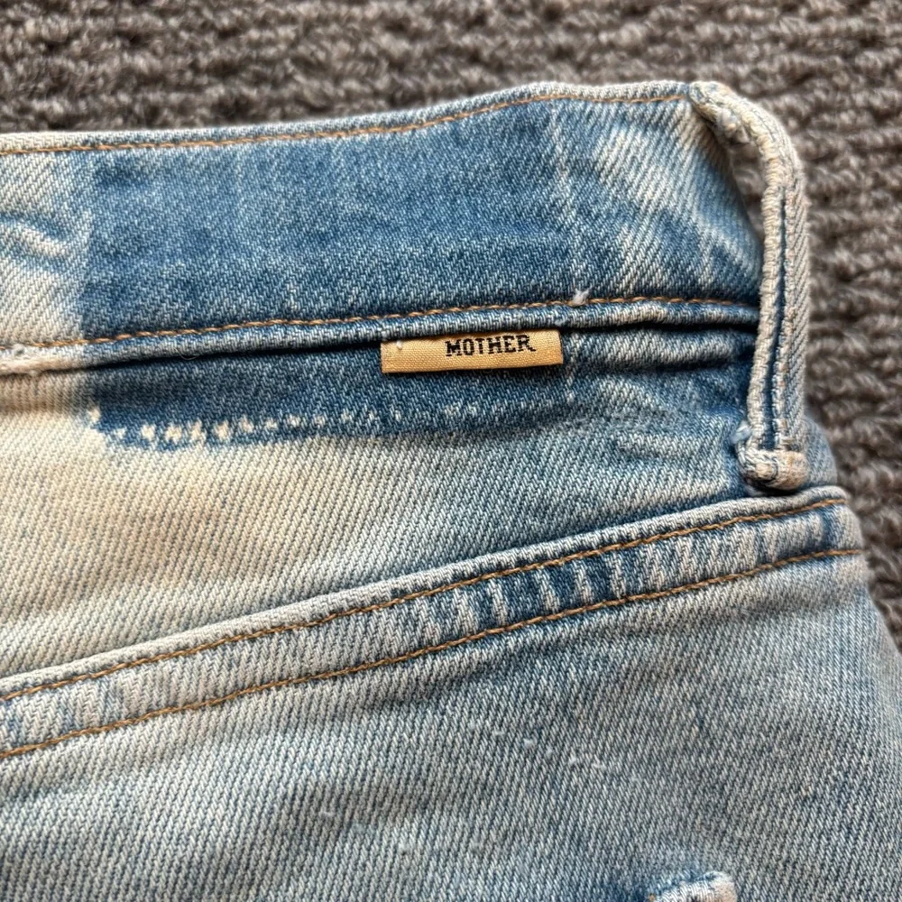 MOTHER Super Stunner Ankle Jeans Size 27 Say Amen Again Distressed Light Wash - Picture 11 of 14